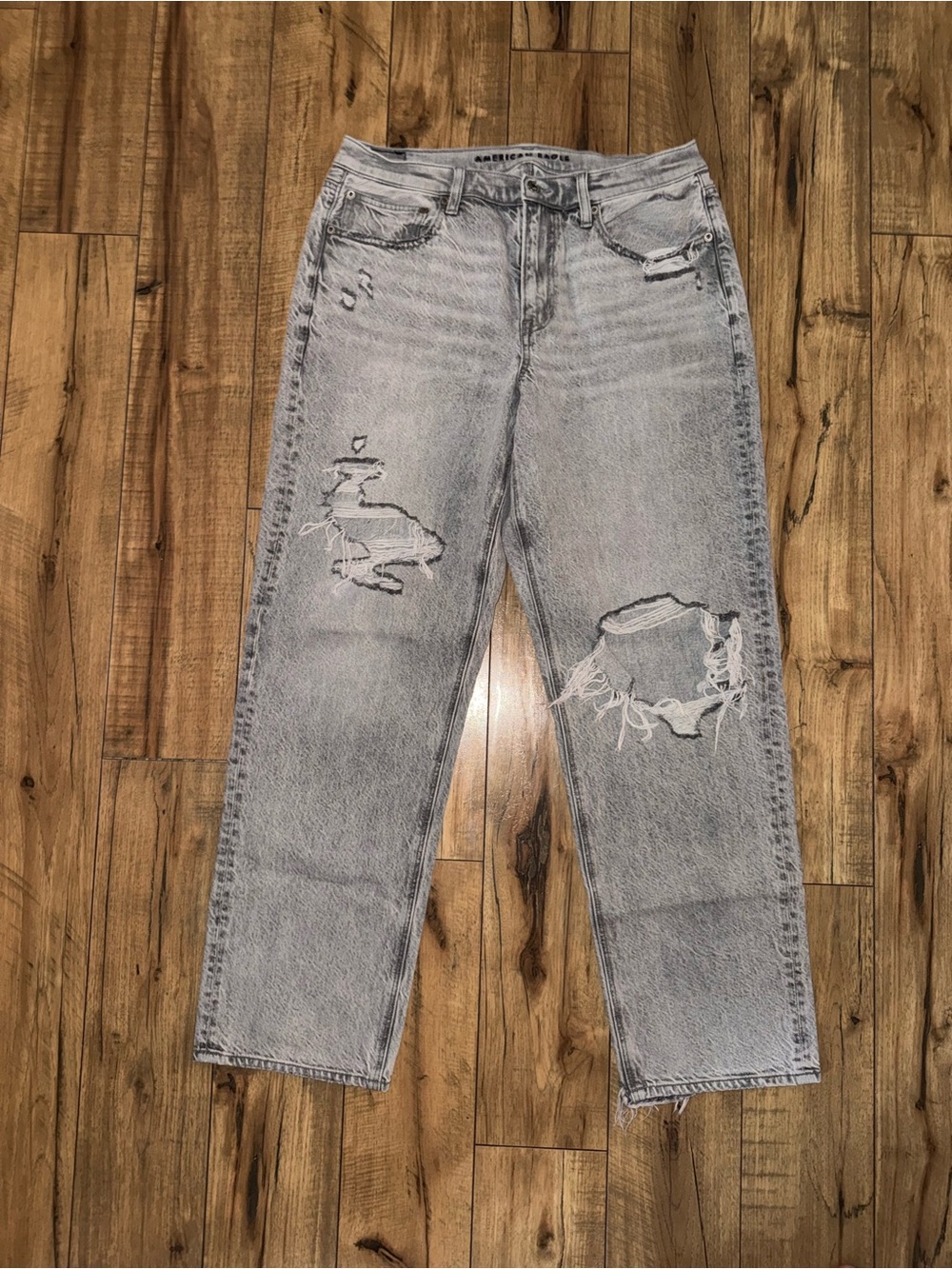 Light gray American eagle jeans